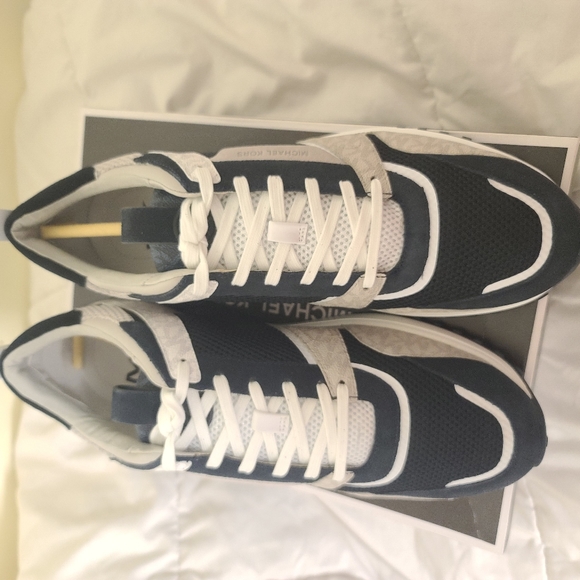 MICHAEL KORS MAN SHOE - Picture 2 of 10